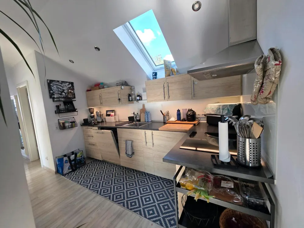 3 Zimmer Dachgeschosswohnung zum 1.12.