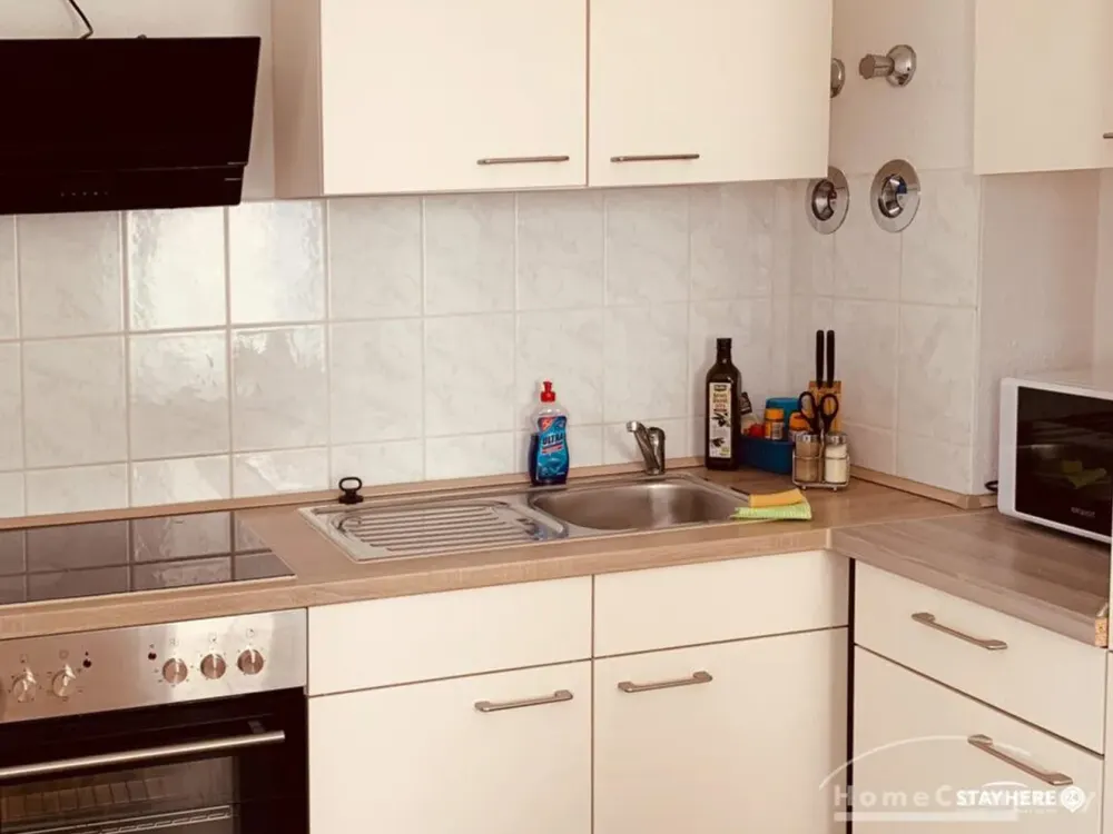 28034 HomeCompany Möbliert/Furnished 2-Zimmer Apartment in Leipzig-Lindenthal max. 3 Personen