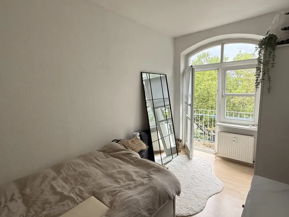 Renovated 2-Room Jugendstil MWG with Balcony (37 m²) directly at Karlsaue in Kassel