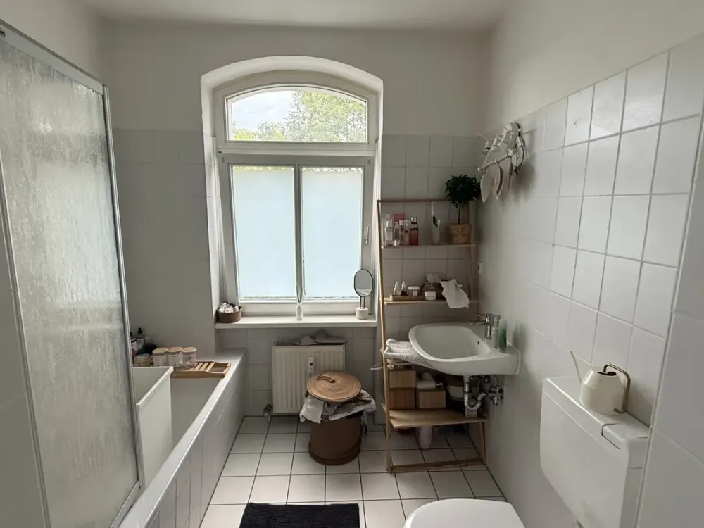 Renovated 2-Room Jugendstil MWG with Balcony (37 m²) directly at Karlsaue in Kassel
