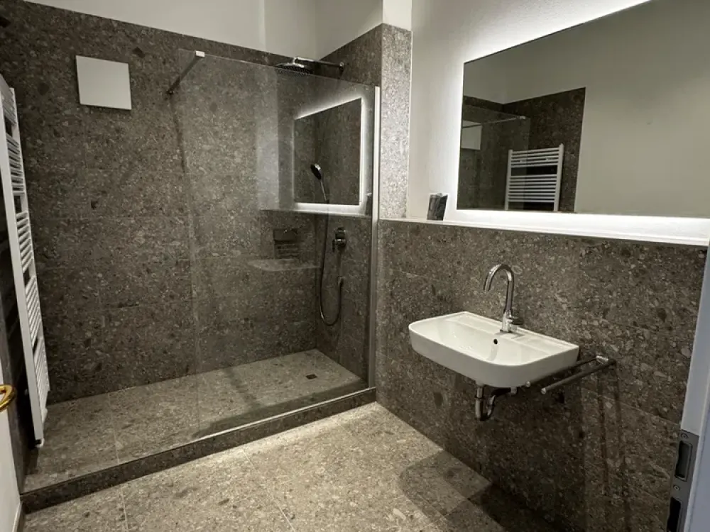 Luxurious 3-Room Apartment - Rare Opportunity in Prime Location of Böblingen