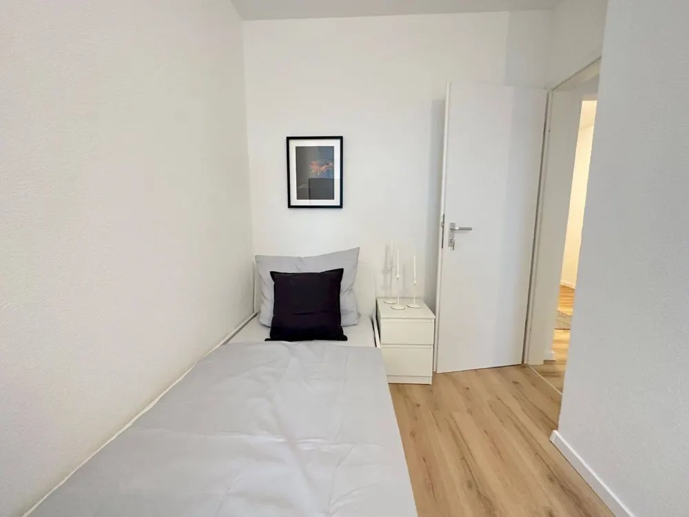 ?? Ein Zimmer frei in unserer 3er-WG - Zehnmorgenstraße 48, Frankfurt am Main - ab dem 01.10