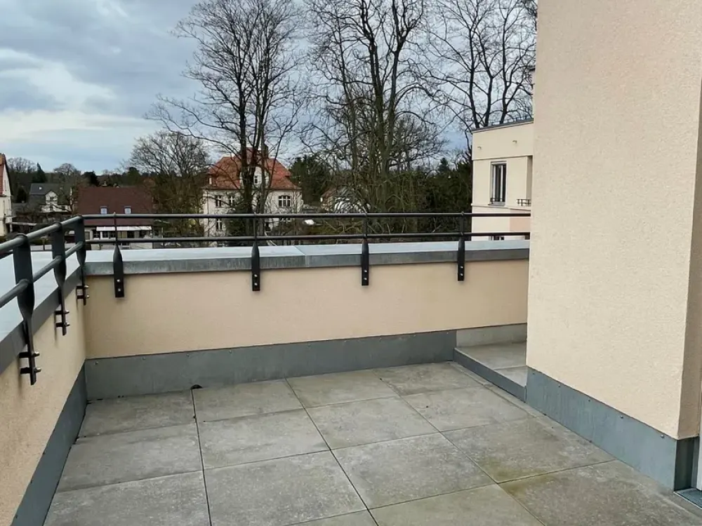 * EXKLUSIVE PENTHOUSE-WOHNUNG MIT GROßER TERRASSE * WOHNANLAGE MIOS