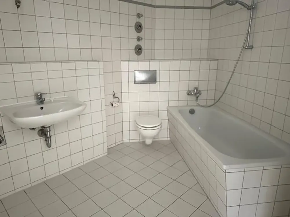 Heerstr. 596, 3.OG, RER