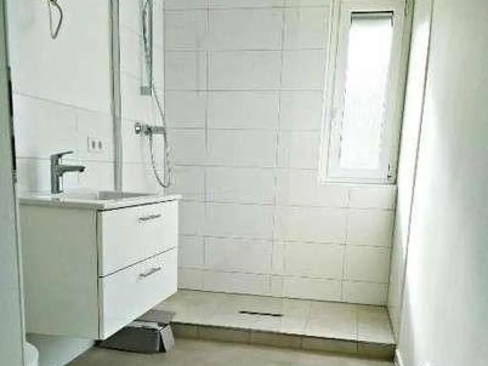 Helle 4 Zimmer Dachgeschosswohnung mitten in Altbach