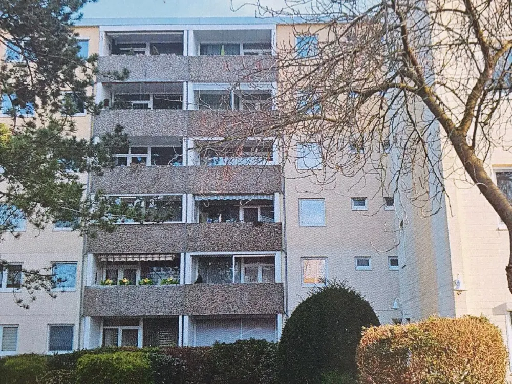 Wunderschöne 3-Zimmer Wohnung (4. OG) im Herzen von Porz-Eil