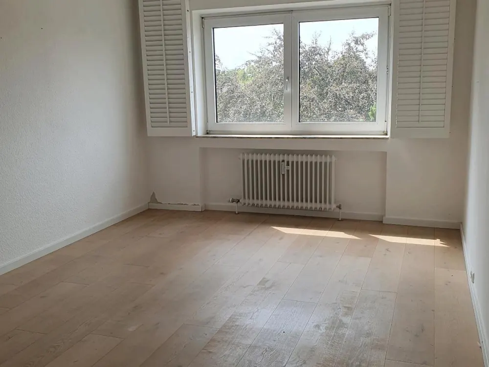 Wunderschöne 3-Zimmer Wohnung (4. OG) im Herzen von Porz-Eil