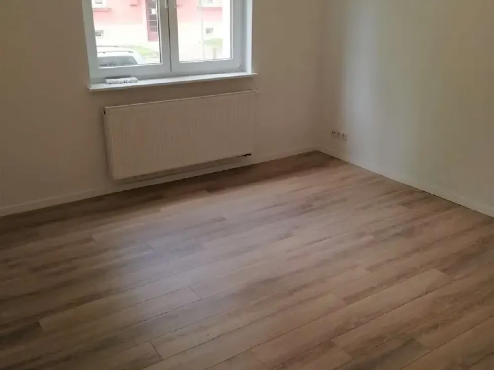 Wahren - komplett neu sanierte 3-Raum-Familienwohnung mit großem Balkon und Garten am Auensee