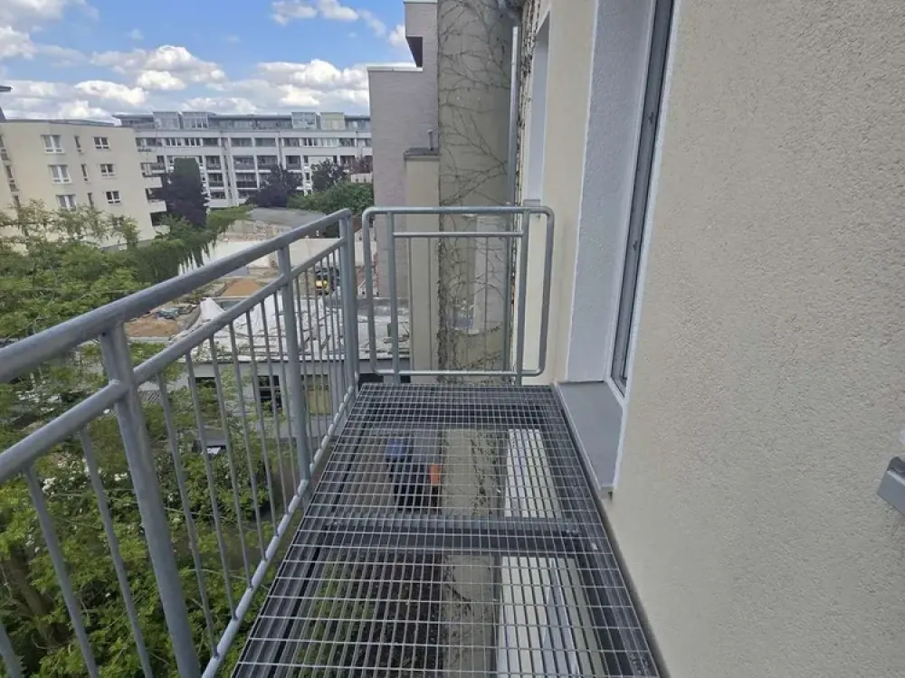 Erstbezug nach Ausbau, Moderne 3-Zimmer-Wohnung mit Balkon