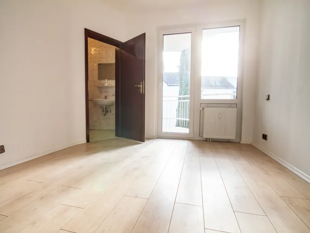 Top-Lage! 4-Zimmer-Wohnung mit EBK, Balkon und Blick