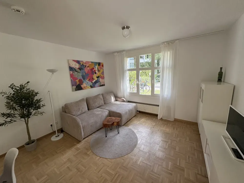 Sanierte 2-Zimmer-Wohnung mit Terrasse, voll möbliert & bezugsfertig am 04.10.2026