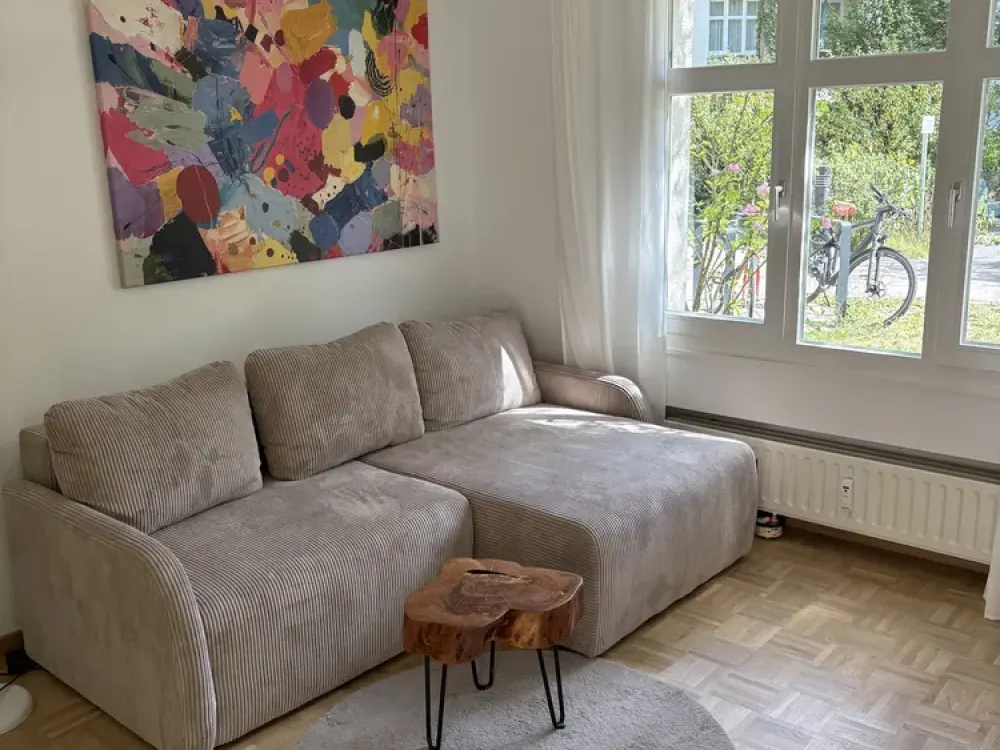 Sanierte 2-Zimmer-Wohnung mit Terrasse, voll möbliert & bezugsfertig am 04.10.2026