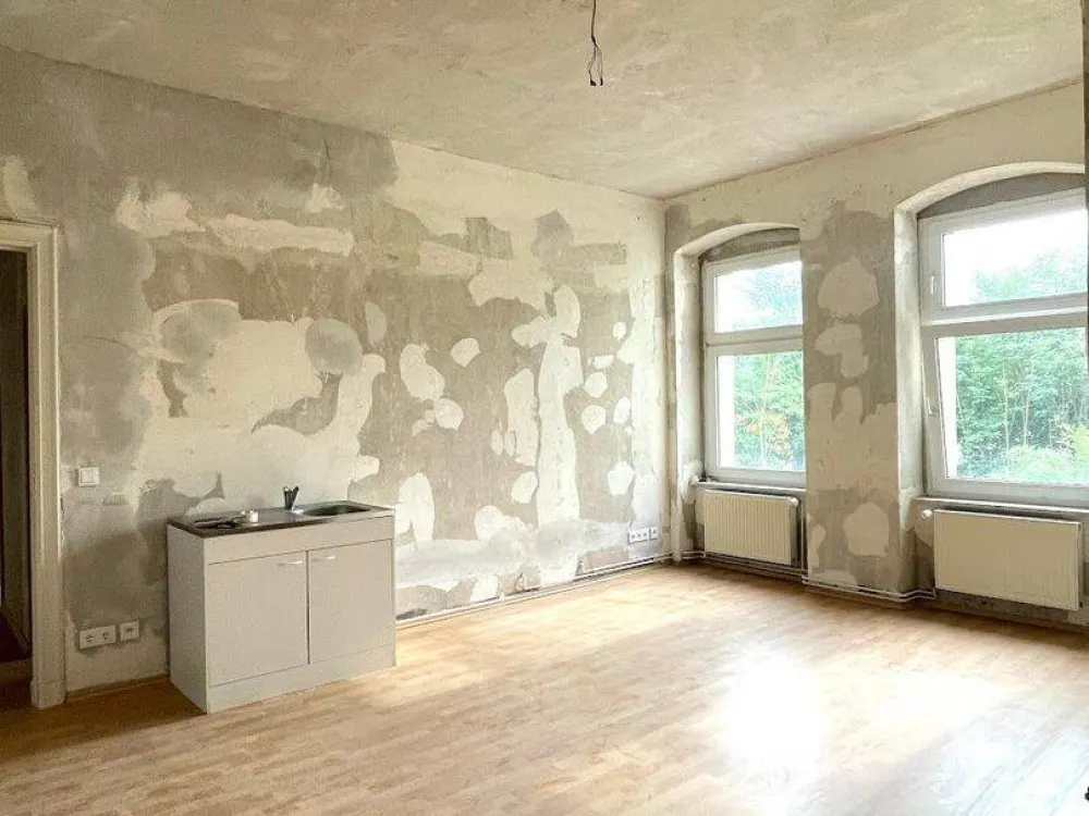 MB 16.09.-PV an PM 10.09.-1-Zimmerwohnung im Rohbau mit viel Gestaltungsspielraum