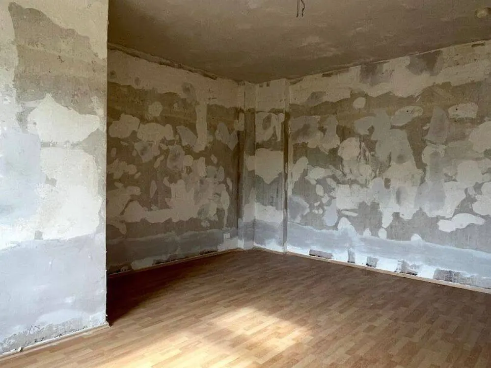 MB 16.09.-PV an PM 10.09.-1-Zimmerwohnung im Rohbau mit viel Gestaltungsspielraum
