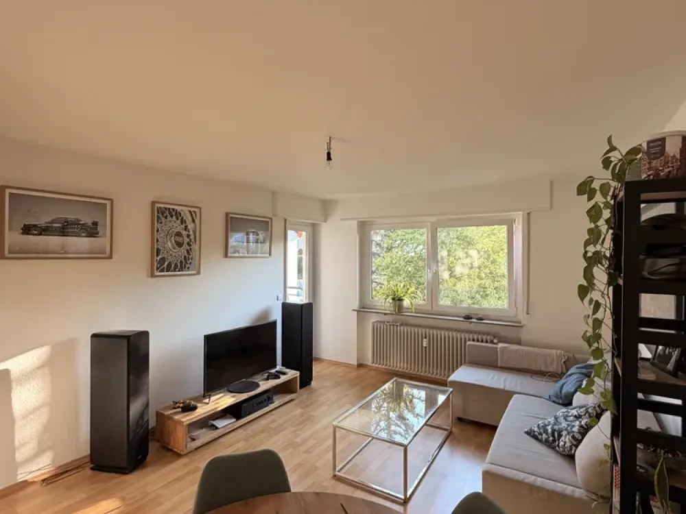 ES-St. Bernhardt I moderne 3-Zi-Whg mit Balkon