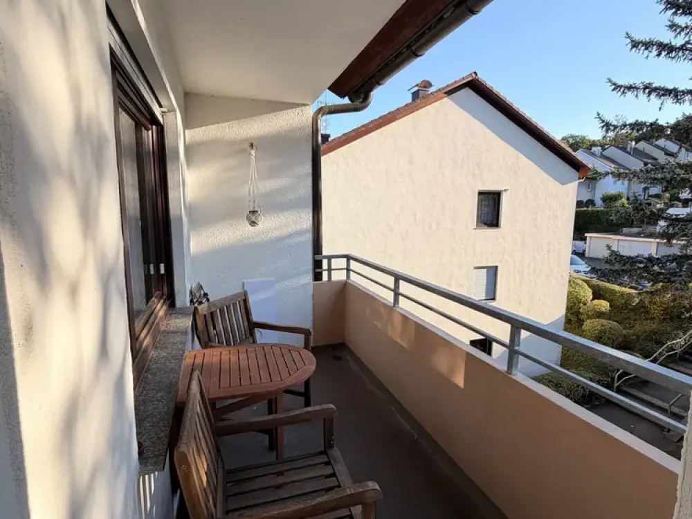 ES-St. Bernhardt I moderne 3-Zi-Whg mit Balkon