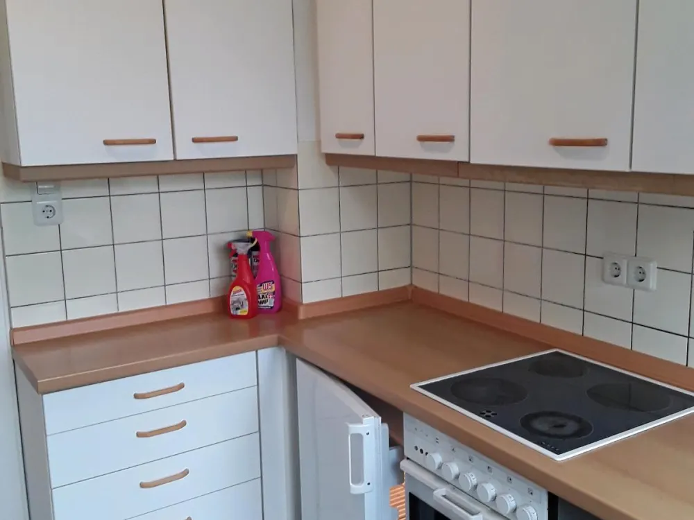 Schöne 2 Zi.Dg.Wohnung zu vermieten- Anfragestopp-