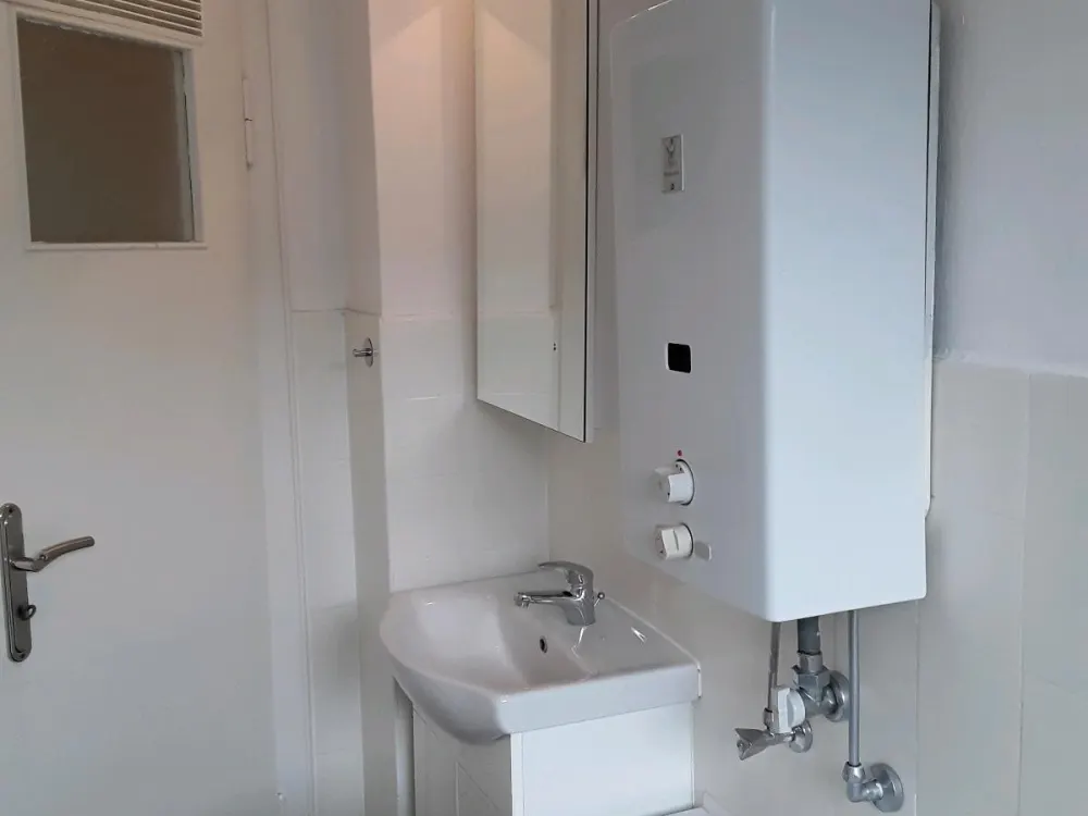 Schöne 2 Zi.Dg.Wohnung zu vermieten- Anfragestopp-