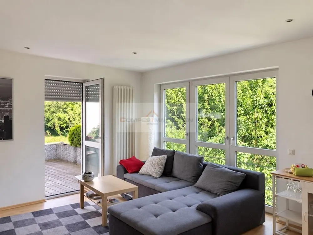 Maisonette-Wohnung im Zweifamilienhaus, 3 Zimmer, zwei Bäder und Sonnenterrasse