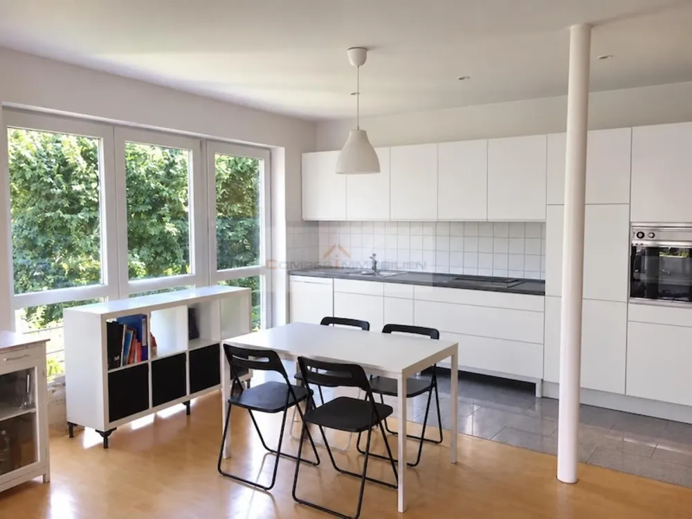 Maisonette-Wohnung im Zweifamilienhaus, 3 Zimmer, zwei Bäder und Sonnenterrasse