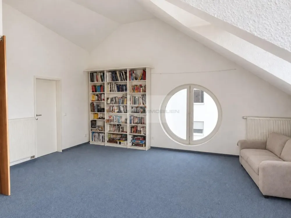 Maisonette-Wohnung im Zweifamilienhaus, 3 Zimmer, zwei Bäder und Sonnenterrasse