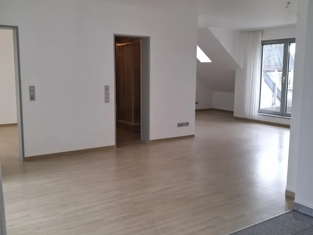 Schöne 2,5 Zimmer Wohnung in Alt Saarbrücken