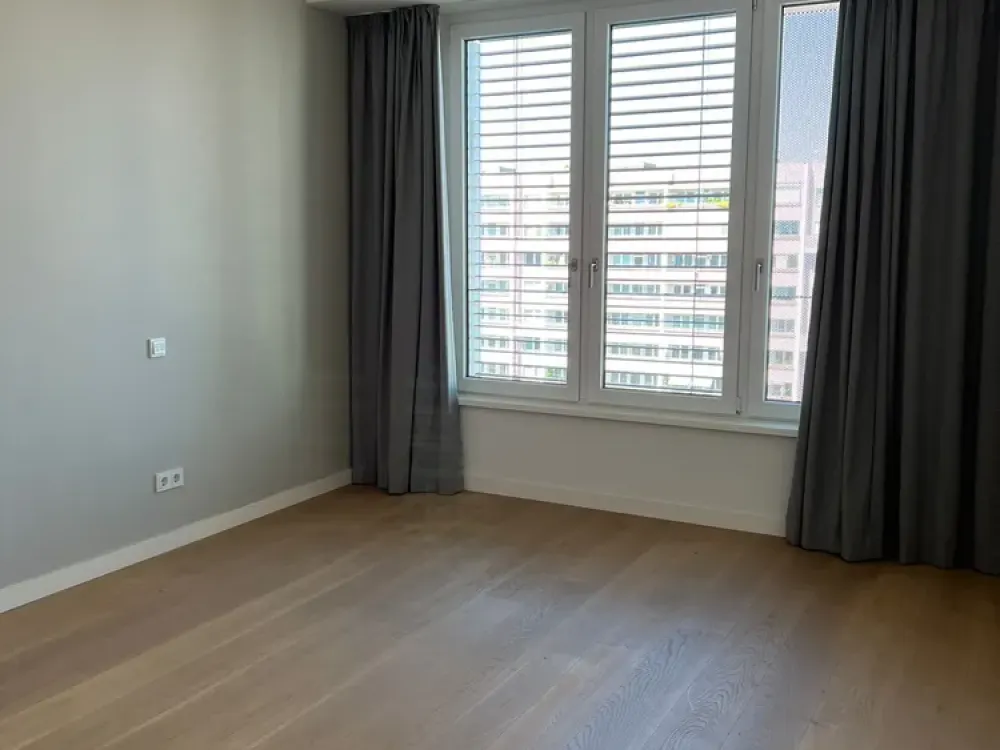 Moderne Wohnung in Berlin Mitte mit gehobener Teilmöblierung - ab 01.09.2026 frei