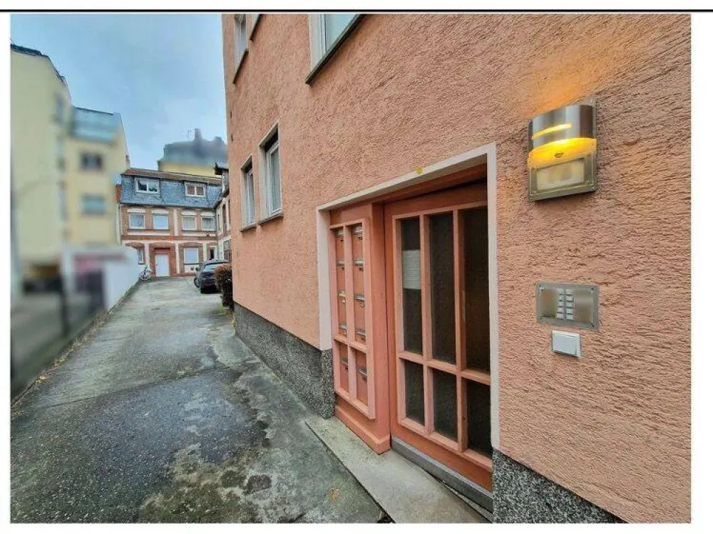 Sehr gut gelegene helle 1 Zimmerwohnung mit Balkon