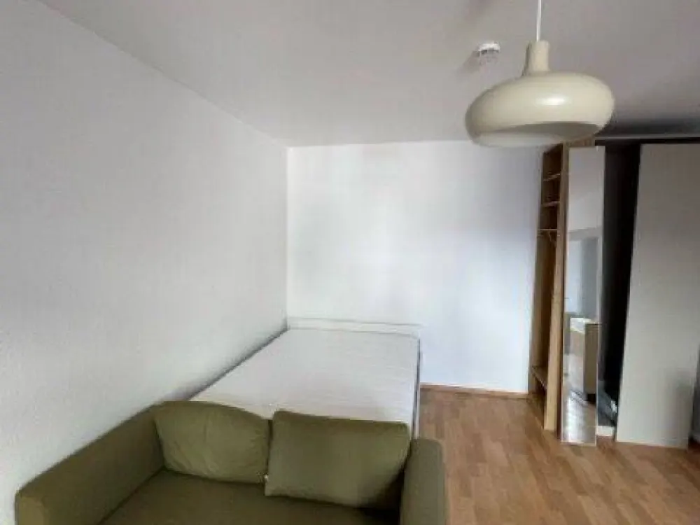 Sehr gut gelegene helle 1 Zimmerwohnung mit Balkon
