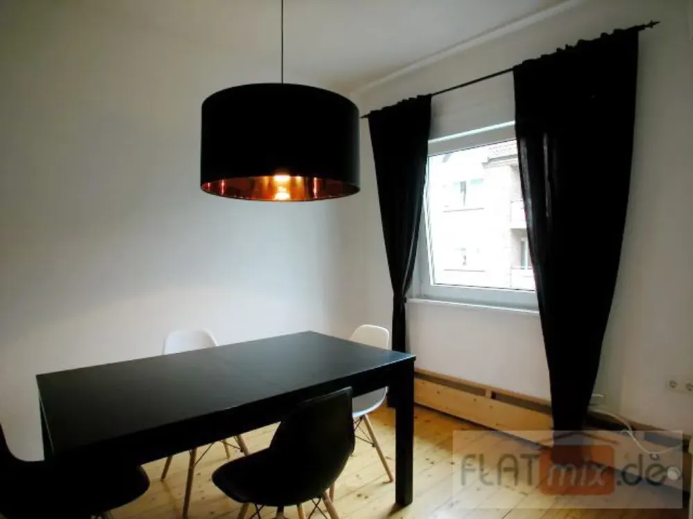 FLATmix.de / PB~Riemekeviertel. Bright, furnished 3-room old building apartment on a floor.../ AG92948