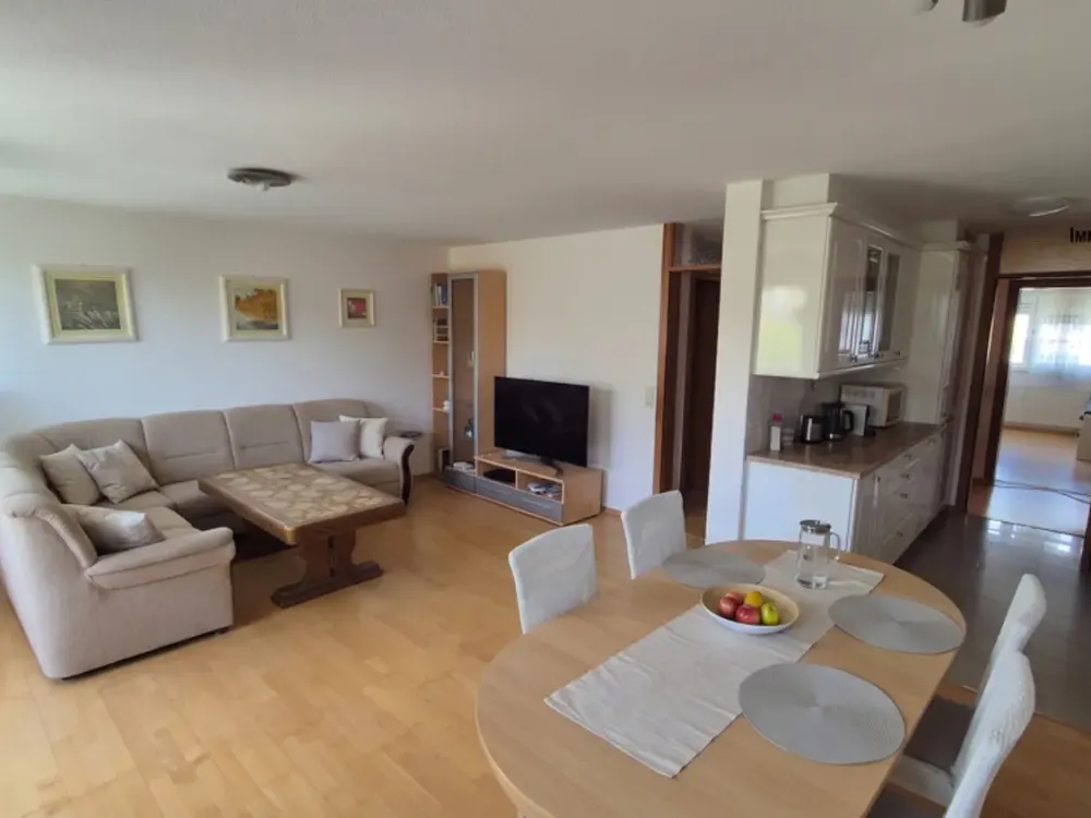 Furnished Rental Apartment with Garage! 3-Room Apartment in Sindelfingen