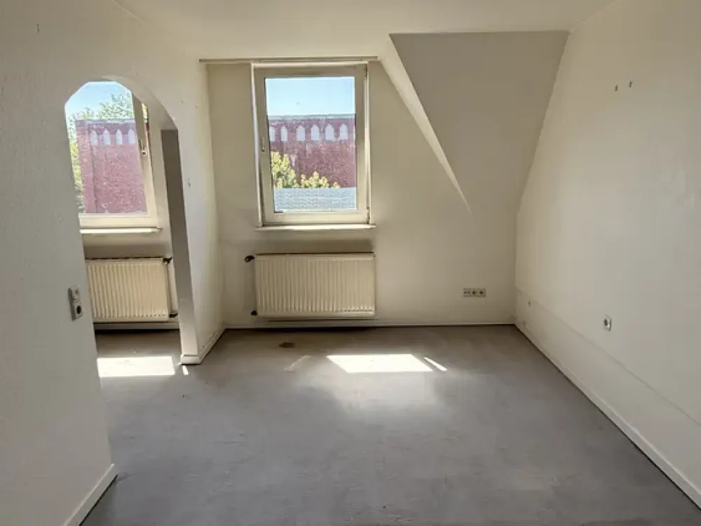 Helle 1-Zimmer Dachgeschosswohnung in Ratingen!