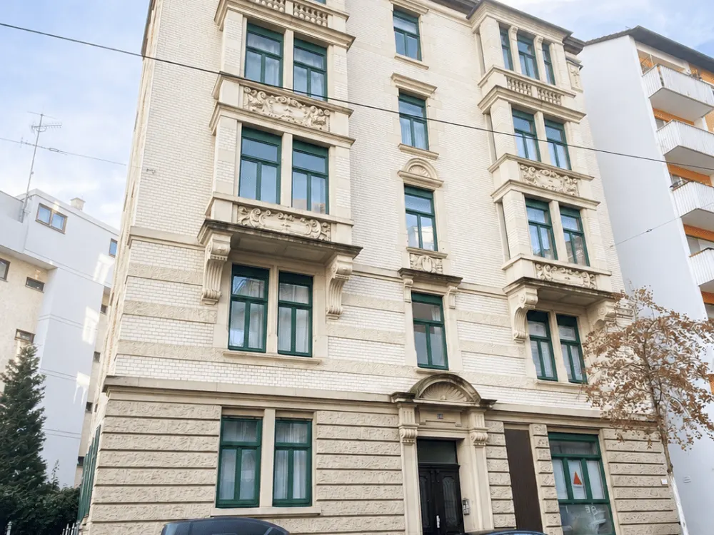 S-Mitte: Vollständig möblierte, gut ausgestattete 3-Zi.-Wohnung * EBK * 90 qm * gute Lage *
