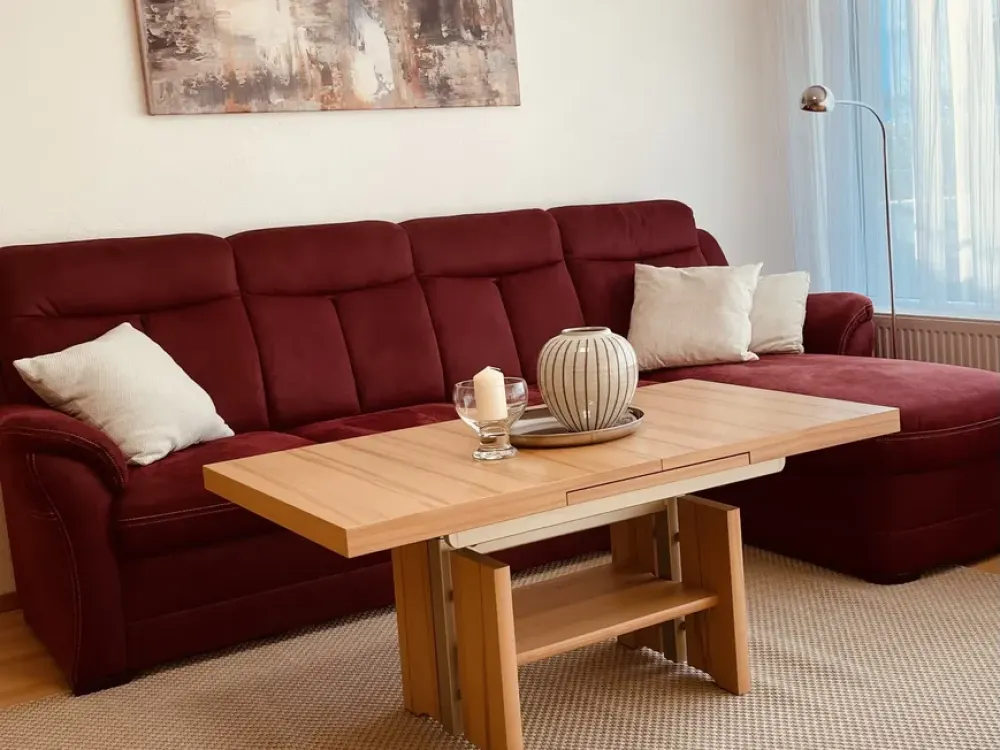 Möblierte helle 2-Zimmer Wohnung mit Homeoffice am Rosenberg