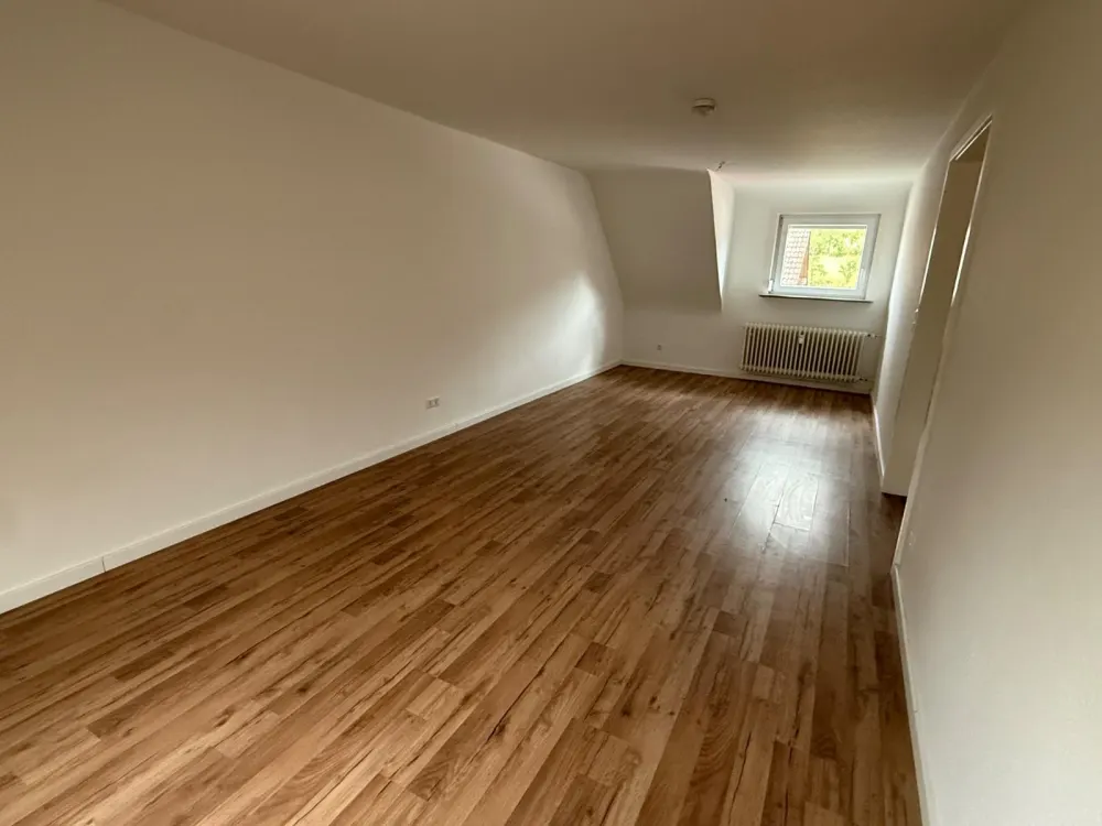 Great 5.5-Room Apartment with Roof Terrace and Garage (125sqm)