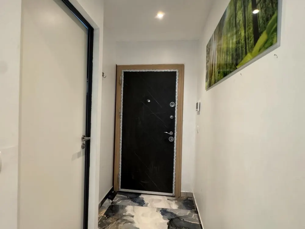 Möblierte 3,5-Zimmer-Dachgeschosswohnung mit Terrasse in Jesewitz