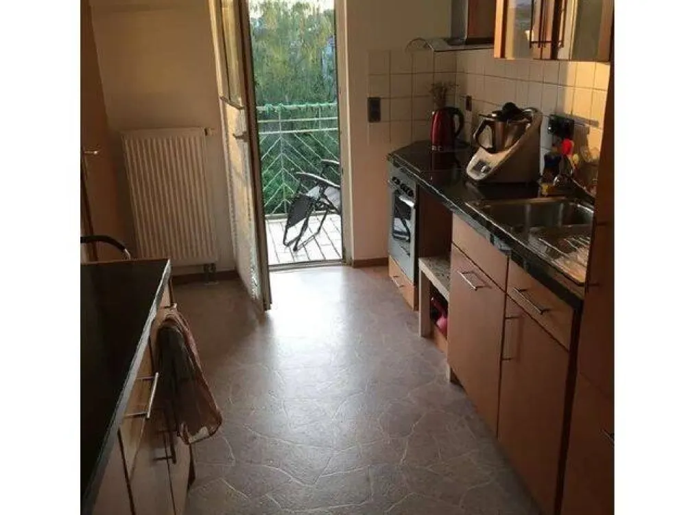 Stadtnahe Dachgeschosswohnung in ruhiger Seitenstraße