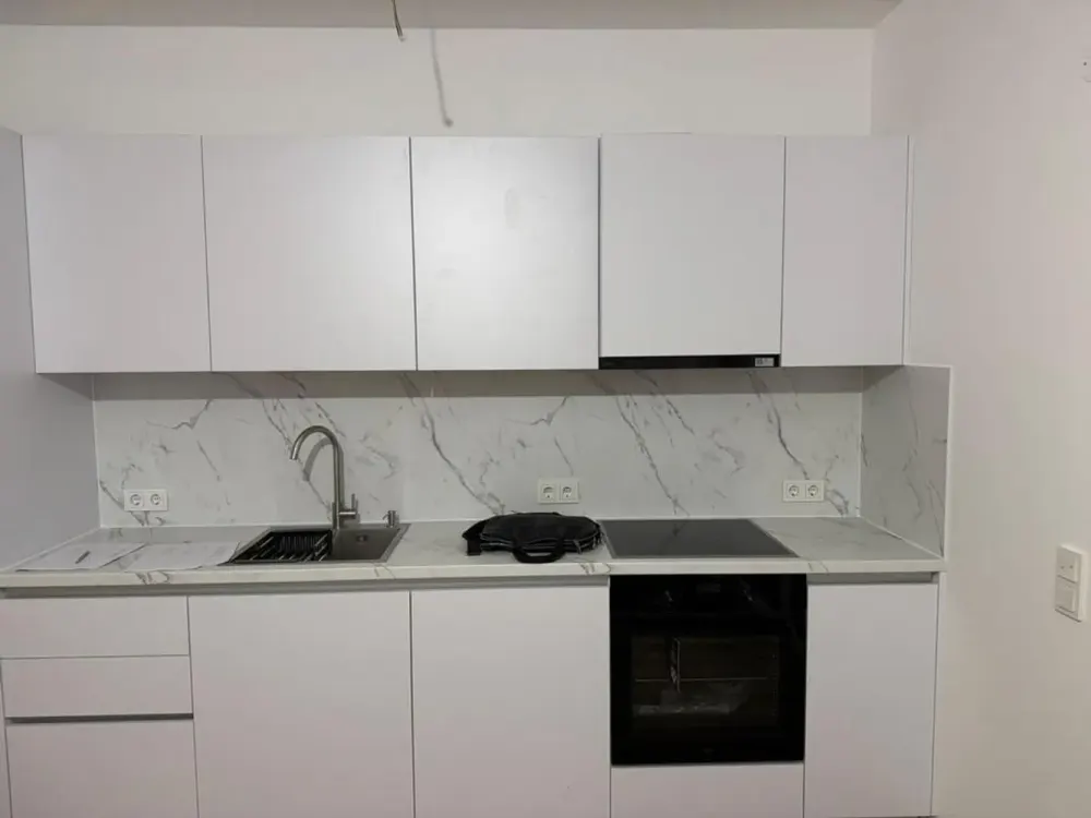 Cologne Lifestyle: 2-Room Apartment in Roonstraße