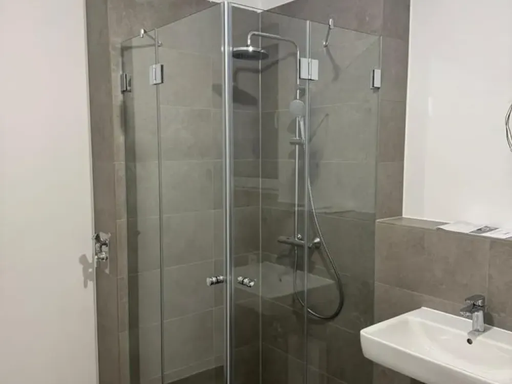 Cologne Lifestyle: 2-Room Apartment in Roonstraße