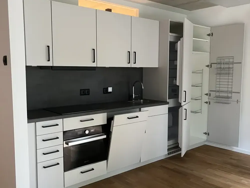 Stilvolle 2 Zimmer mit EBK und Balkon mit Blick ins Grüne