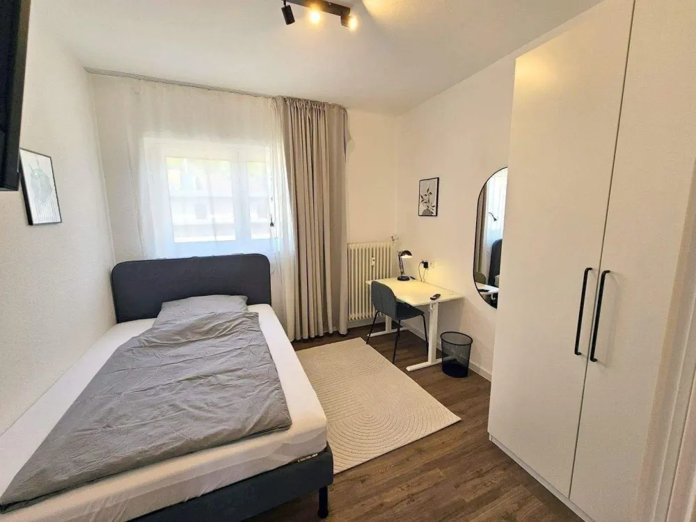 Ab Sofort - modern möbliertes Zimmer in 3er WG - top Lage Ostend- fußläufig zur EZB63