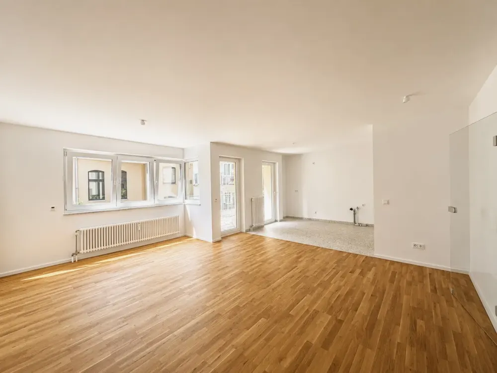 *Modernisierte 2-Zimmer-Wohnung mit gehobener Innenaustattung auf 80qm*