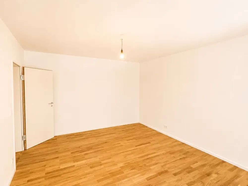 *Modernisierte 2-Zimmer-Wohnung mit gehobener Innenaustattung auf 80qm*