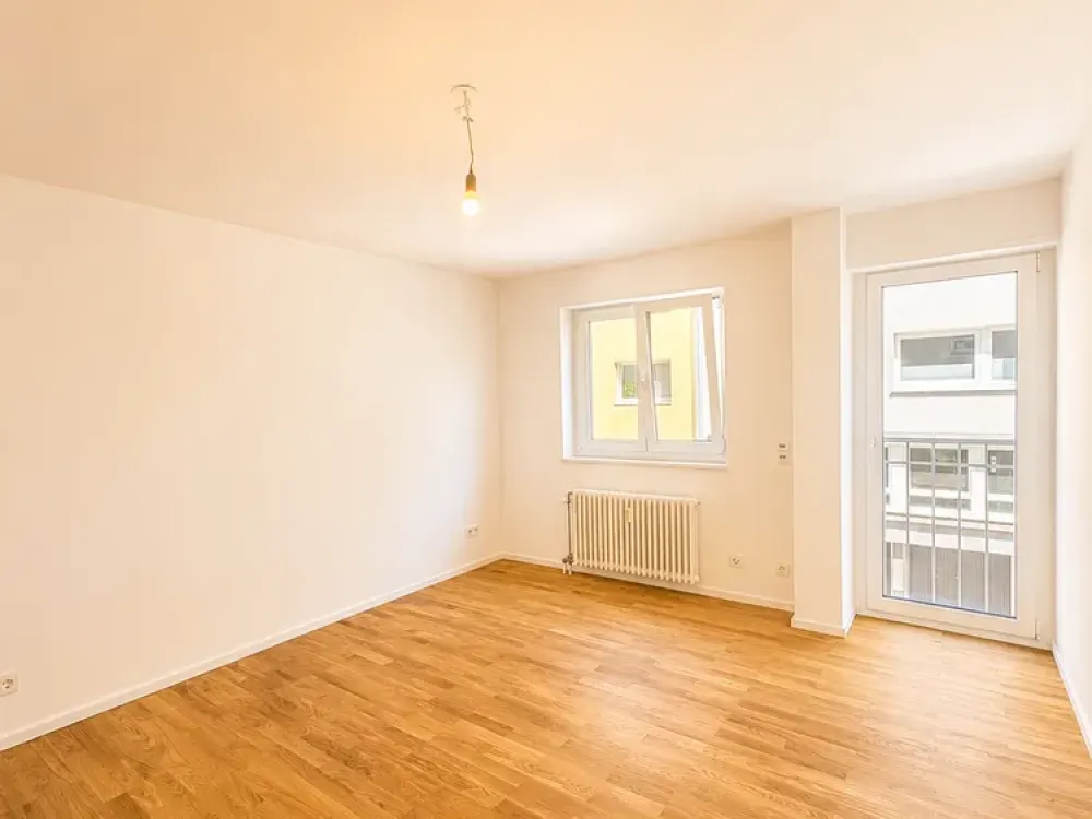 *Modernisierte 2-Zimmer-Wohnung mit gehobener Innenaustattung auf 80qm*