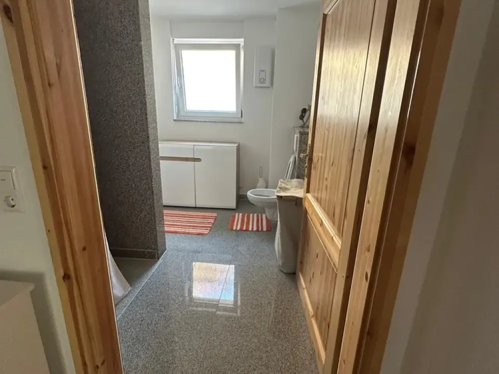Sehr schöne 2-Zimmer-Terassenwohnung, EG, energetisch top, behindertengerecht, zentral, ruhig