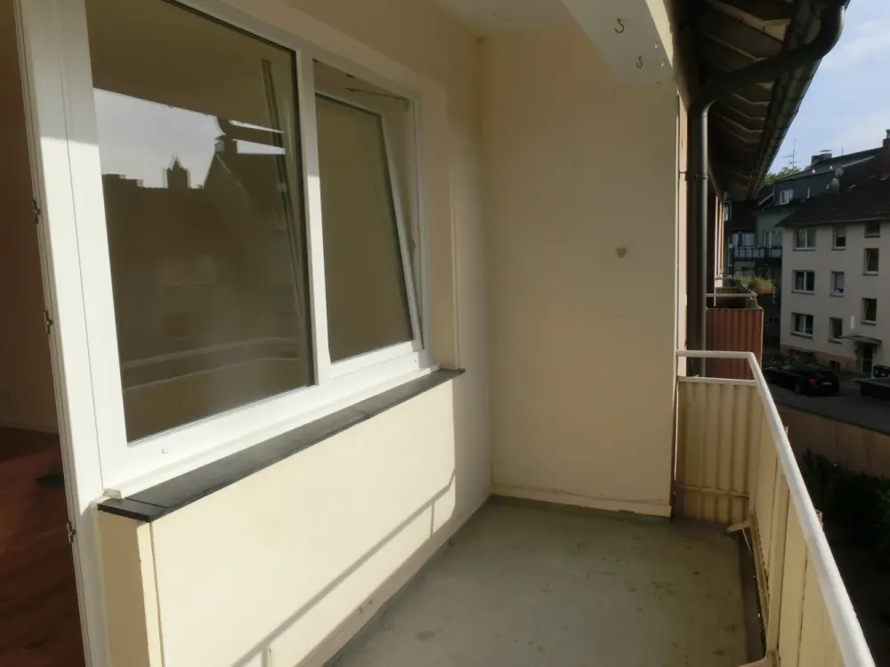 3,5-Zimmer-Wohnung mit Balkon, Erstbezug nach hochwertiger Sanierung