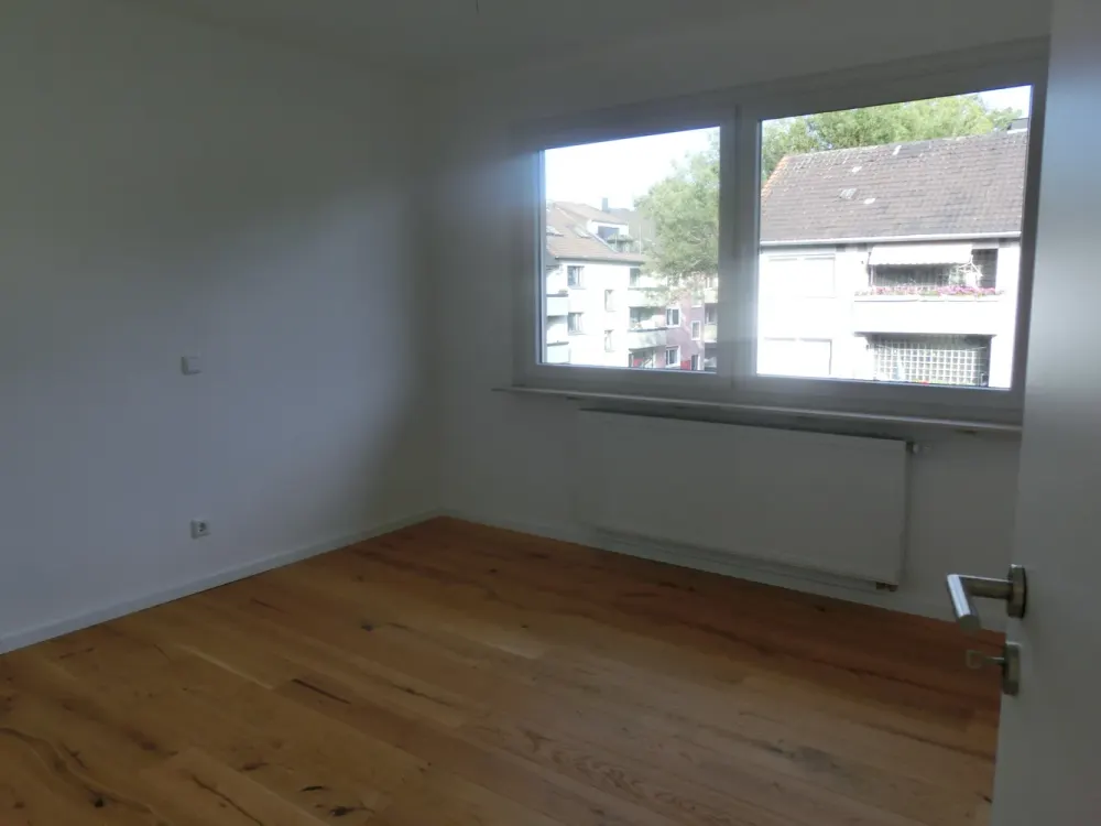3,5-Zimmer-Wohnung mit Balkon, Erstbezug nach hochwertiger Sanierung
