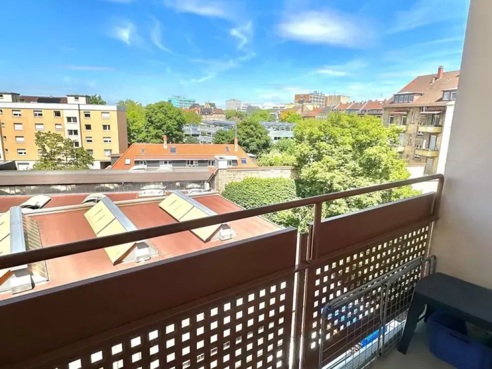 ab sofort: helle Wohnung in top Lage in der Oststadt