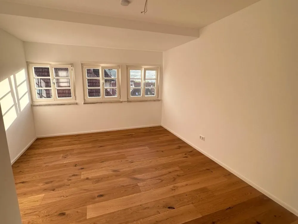 Frauen Wg Zimmer zu vermieten (Beschreibung lesen !)