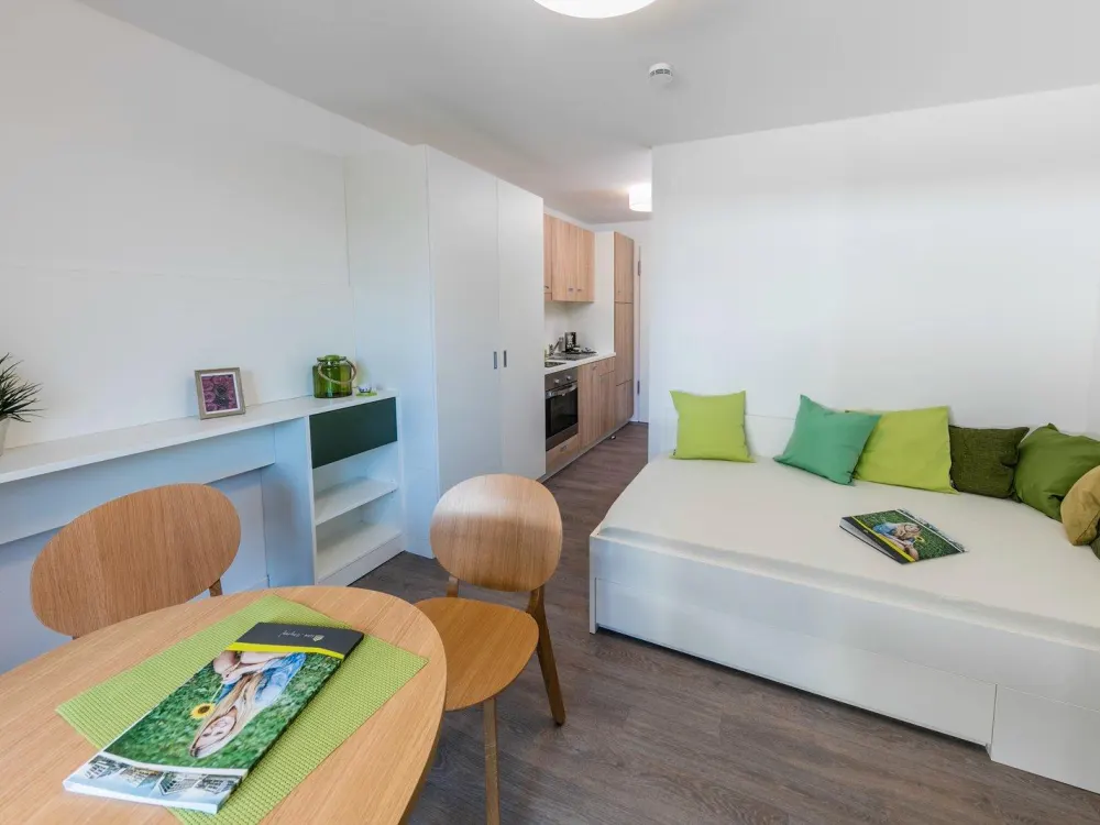 Möblierte Komfort-Apartments im "Main Atrium" auf der Hafeninsel